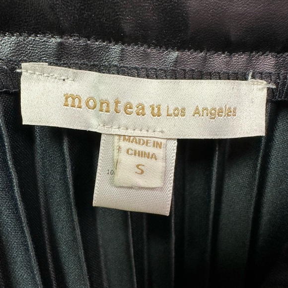 Monteau Black Pleated Skirt Size Small - Picture 4 of 4